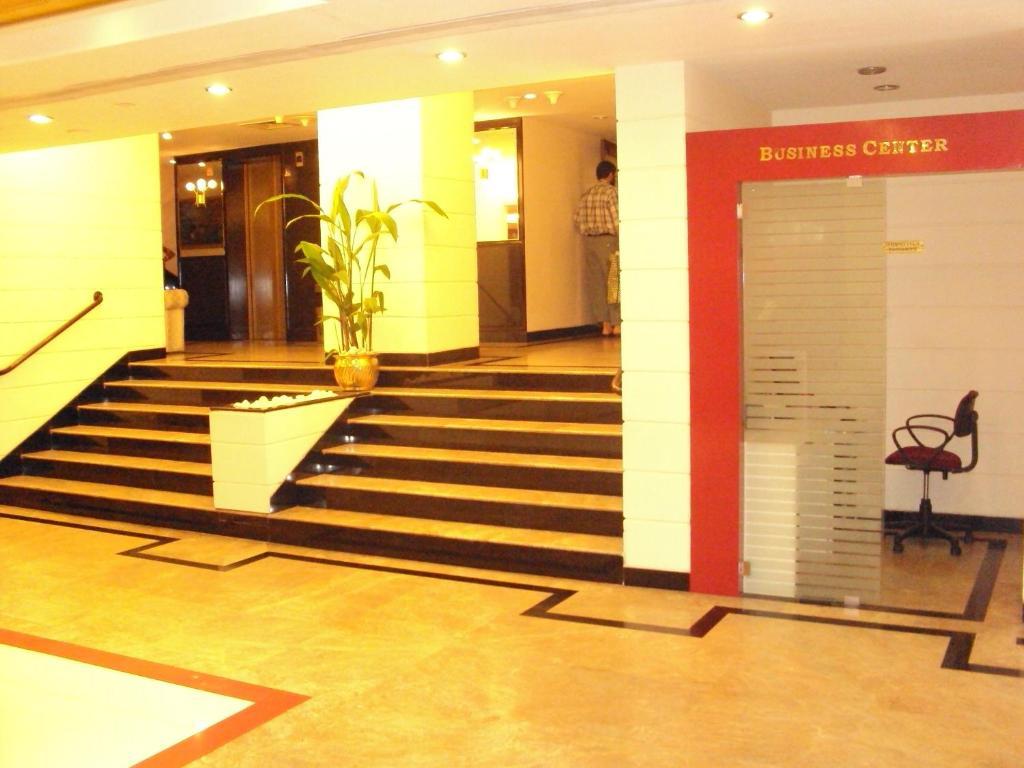 Westway Hotel Calecute Exterior foto
