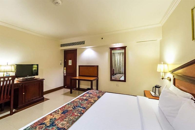 Westway Hotel Calecute Exterior foto