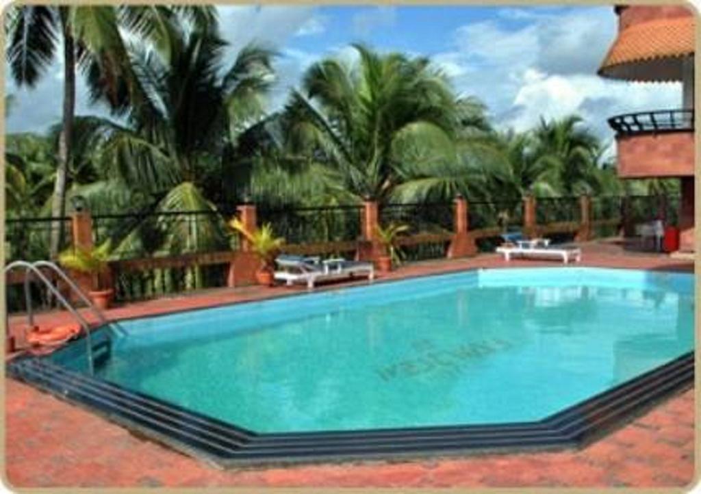 Westway Hotel Calecute Exterior foto