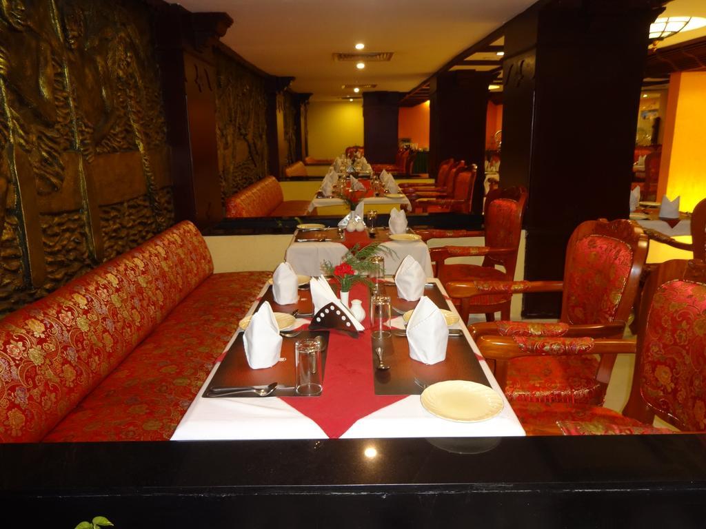 Westway Hotel Calecute Exterior foto